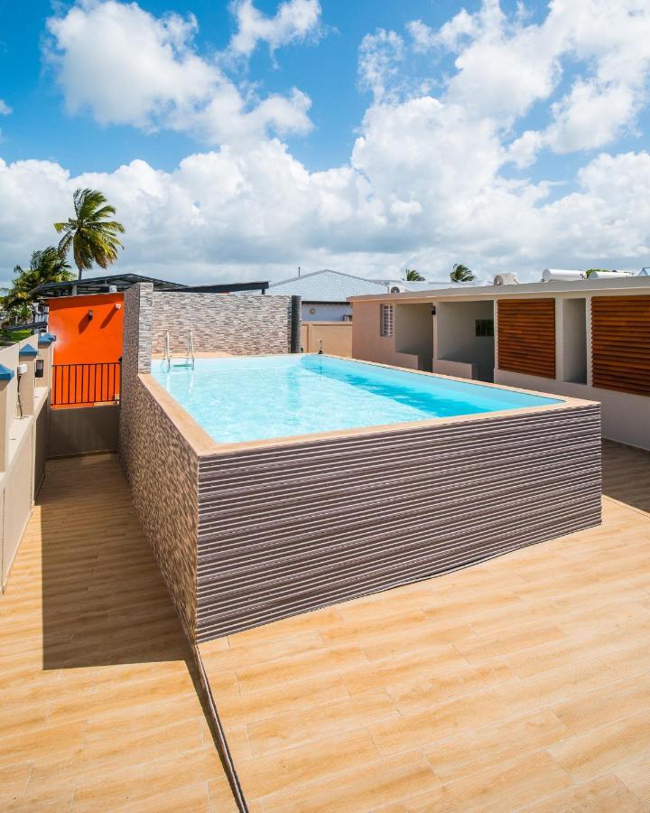 Studio Jacuzzis Et Piscine Au Centre Ville De פורט-לואיס מראה חיצוני תמונה